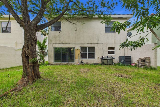 657 PERDIDO HEIGHTS Drive, Lake Belvedere Estates, West Palm Beach, FL 33413