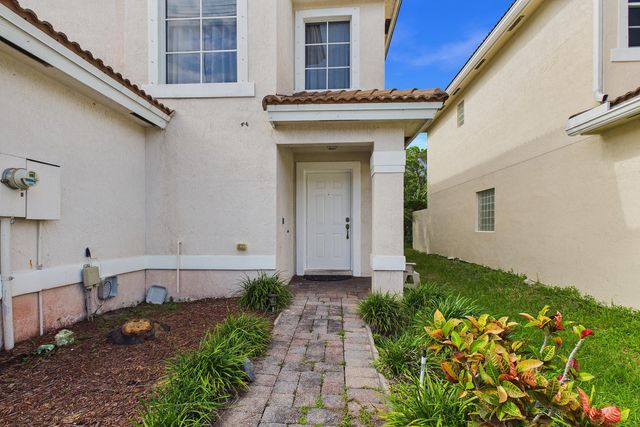 657 PERDIDO HEIGHTS Drive, Lake Belvedere Estates, West Palm Beach, FL 33413