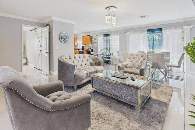 657 PERDIDO HEIGHTS Drive, Lake Belvedere Estates, West Palm Beach, FL 33413