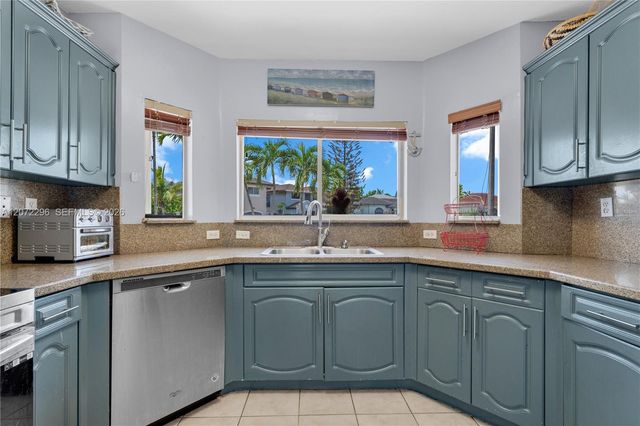 16711 SW 140th Avenue, Miami, FL 33177