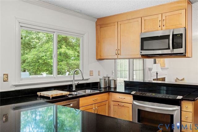1906 Moonwind Pl, Henrico, VA 23238