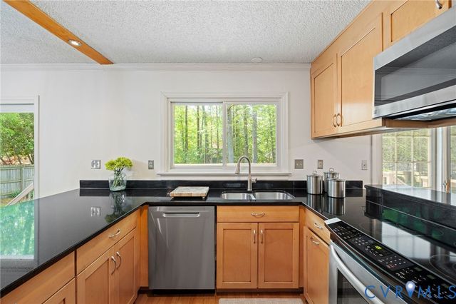 1906 Moonwind Pl, Henrico, VA 23238