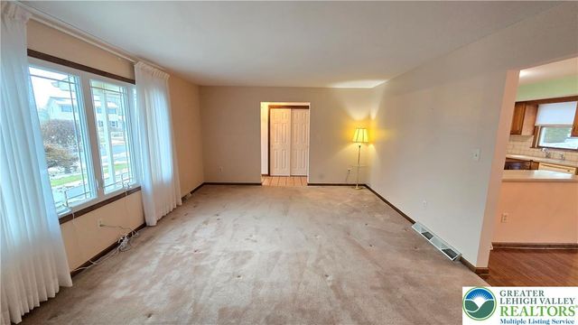 611 Buckingham Drive, Northampton Boro, PA 18067