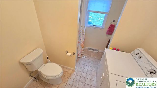 611 Buckingham Drive, Northampton Boro, PA 18067