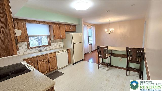 611 Buckingham Drive, Northampton Boro, PA 18067