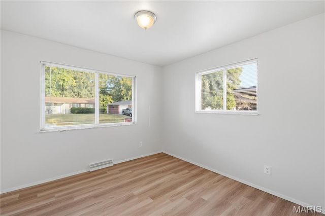 5 Hammes Drive, Florissant, MO 63031