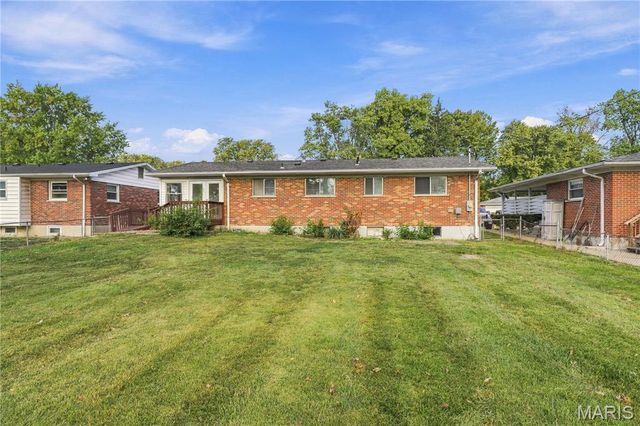 5 Hammes Drive, Florissant, MO 63031