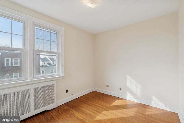 1525 W WYNNEWOOD, Ardmore, PA 19003