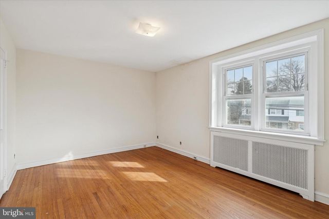 1525 W WYNNEWOOD, Ardmore, PA 19003