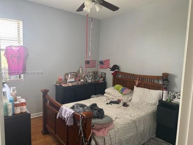 16564 SW 43rd St, Unincorporated Dade County, FL 33185