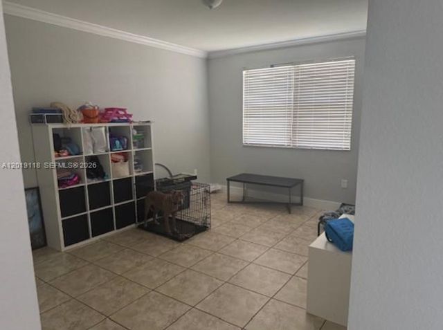 16564 SW 43rd St, Unincorporated Dade County, FL 33185