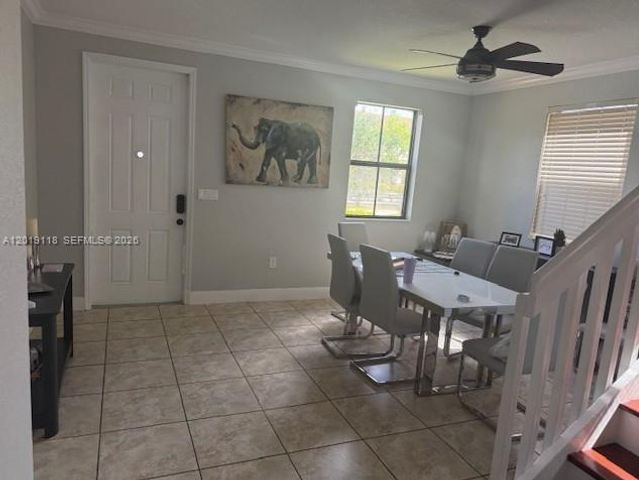 16564 SW 43rd St, Unincorporated Dade County, FL 33185