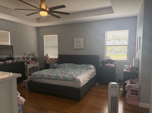 16564 SW 43rd St, Unincorporated Dade County, FL 33185