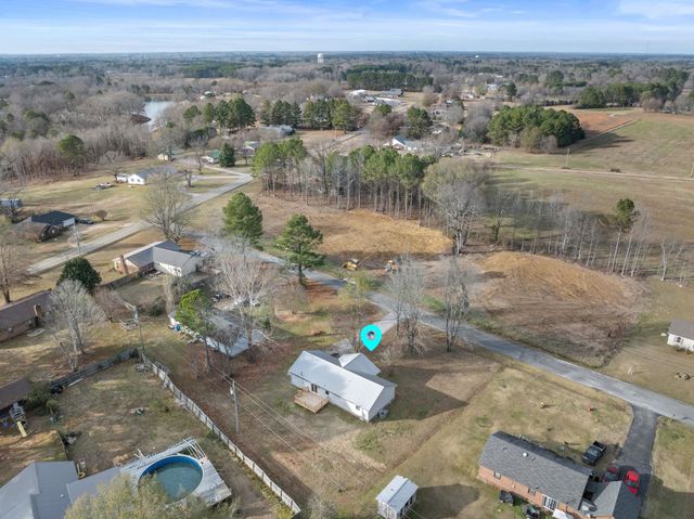 6 COUNTY ROAD 236 RD, Corinth, MS 38834