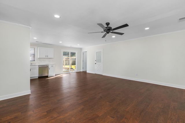 6 COUNTY ROAD 236 RD, Corinth, MS 38834