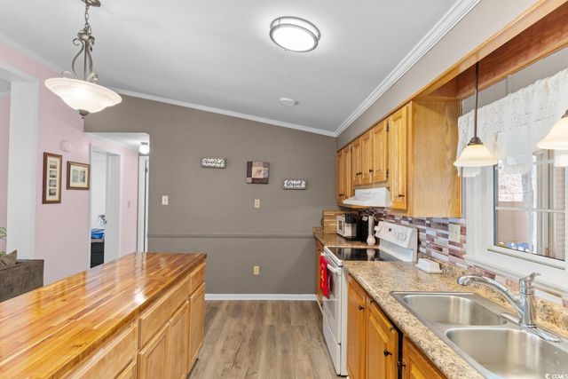 883 Grand Strand Trail, Murrells Inlet, SC 29576