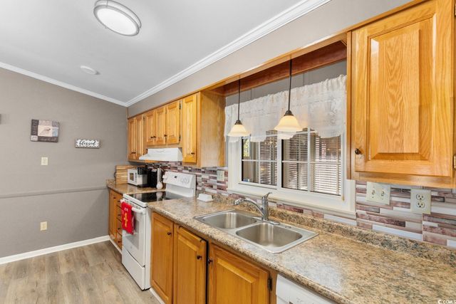 883 Grand Strand Trail, Murrells Inlet, SC 29576