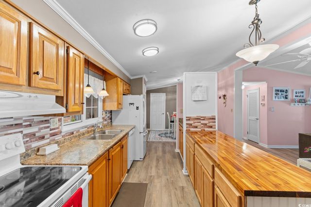 883 Grand Strand Trail, Murrells Inlet, SC 29576