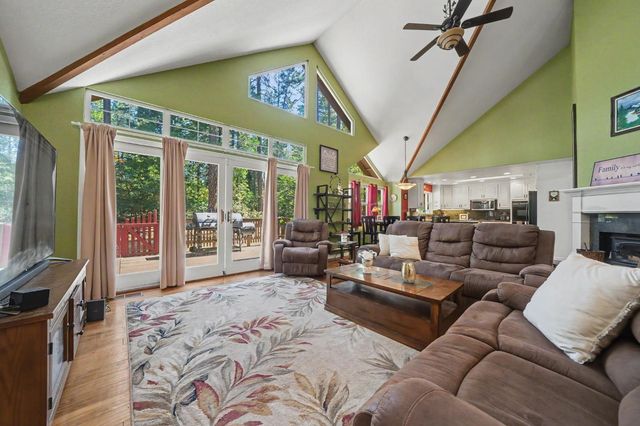 5535 Silver Saddle Ct, Hathaway Pines, CA 95233