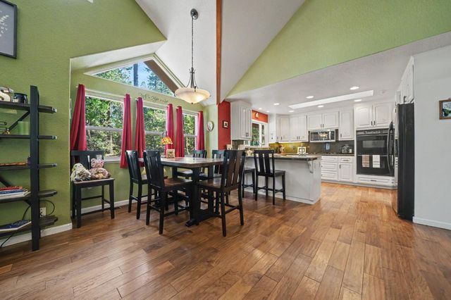5535 Silver Saddle Ct, Hathaway Pines, CA 95233