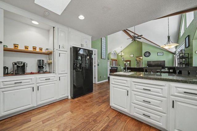 5535 Silver Saddle Ct, Hathaway Pines, CA 95233