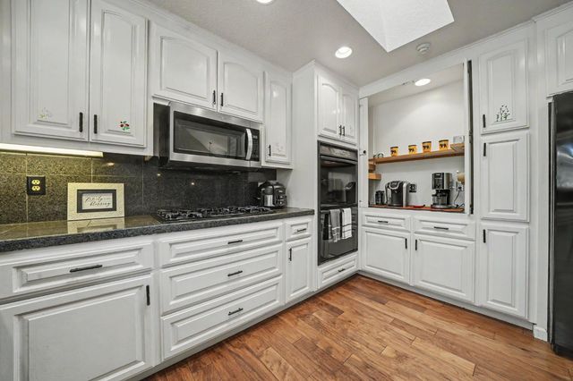5535 Silver Saddle Ct, Hathaway Pines, CA 95233