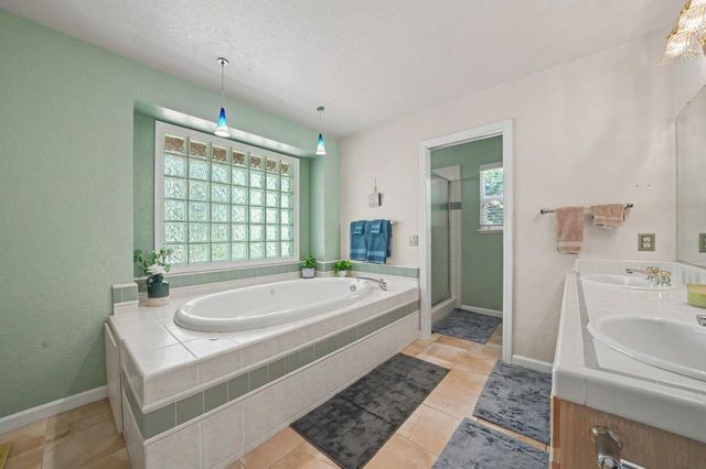 5535 Silver Saddle Ct, Hathaway Pines, CA 95233