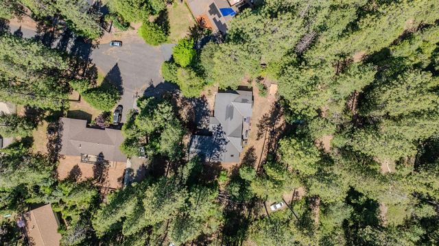 5535 Silver Saddle Ct, Hathaway Pines, CA 95233