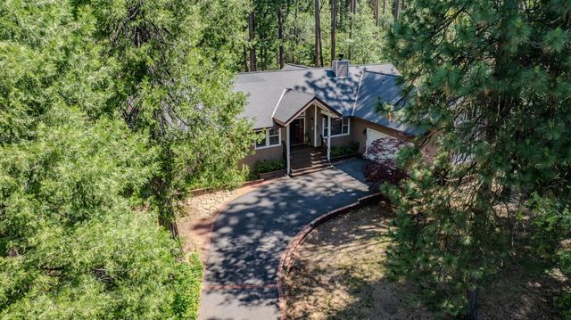5535 Silver Saddle Ct, Hathaway Pines, CA 95233