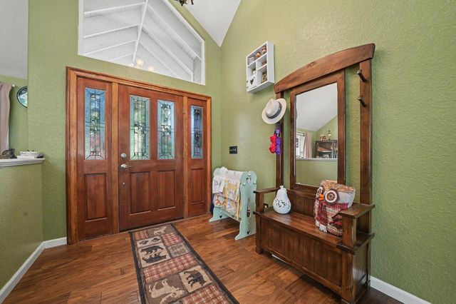 5535 Silver Saddle Ct, Hathaway Pines, CA 95233