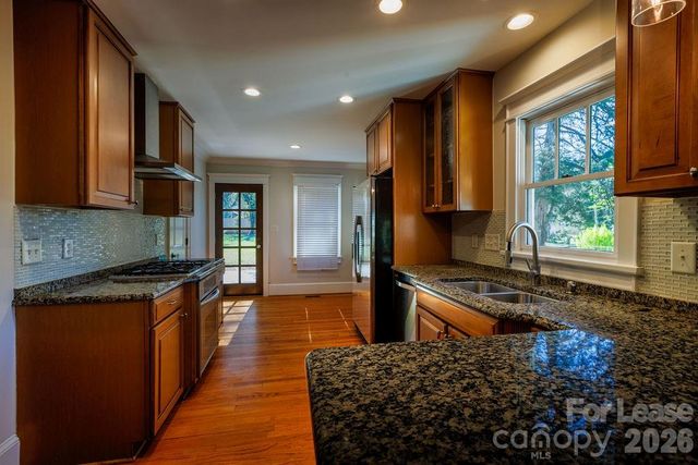 435 Walnut Avenue, Charlotte, NC 28208