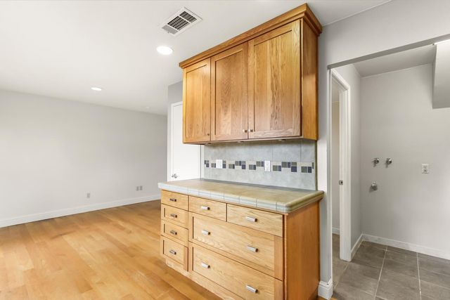 7738 La Mancha Way, Sacramento, CA 95823