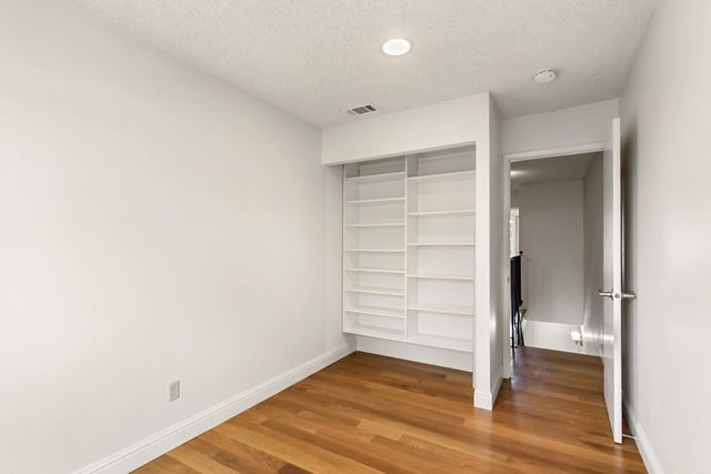 7738 La Mancha Way, Sacramento, CA 95823