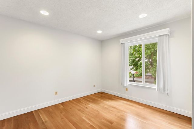 7738 La Mancha Way, Sacramento, CA 95823