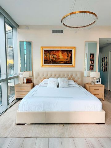 851 NE 1st Ave 2212, Miami, FL 33132