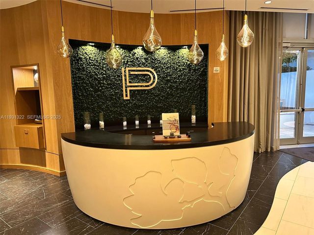 851 NE 1st Ave 2212, Miami, FL 33132