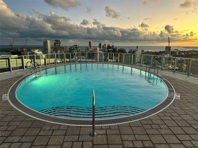 851 NE 1st Ave 2212, Miami, FL 33132