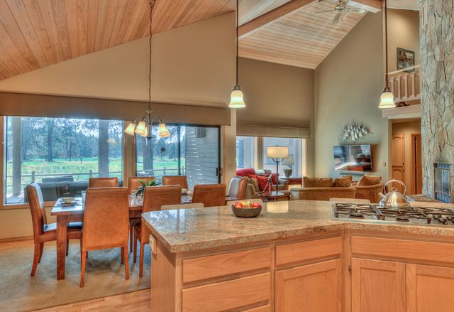 57377 Pole House Lane 1, Sunriver, OR 97707