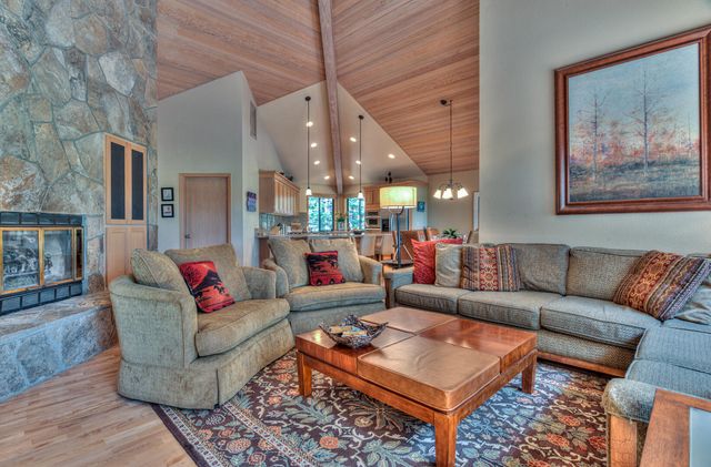 57377 Pole House Lane 1, Sunriver, OR 97707