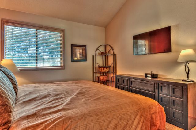 57377 Pole House Lane 1, Sunriver, OR 97707