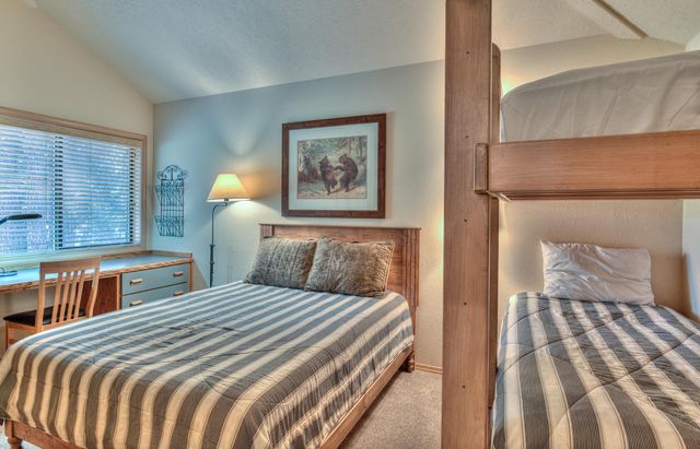 57377 Pole House Lane 1, Sunriver, OR 97707