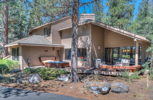57377 Pole House Lane 1, Sunriver, OR 97707
