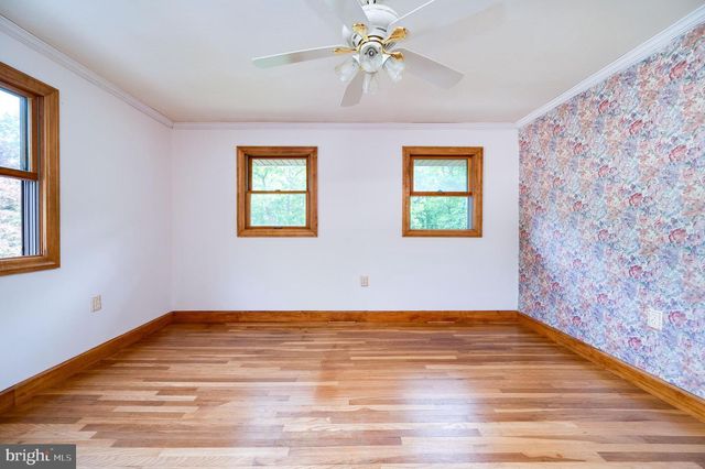 669 SUMMER MOUNTAIN RD, Bernville, PA 19506