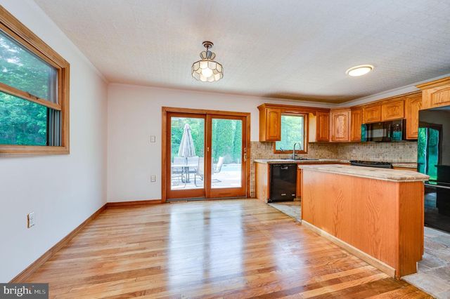 669 SUMMER MOUNTAIN RD, Bernville, PA 19506