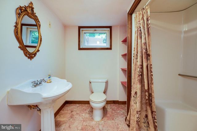 669 SUMMER MOUNTAIN RD, Bernville, PA 19506