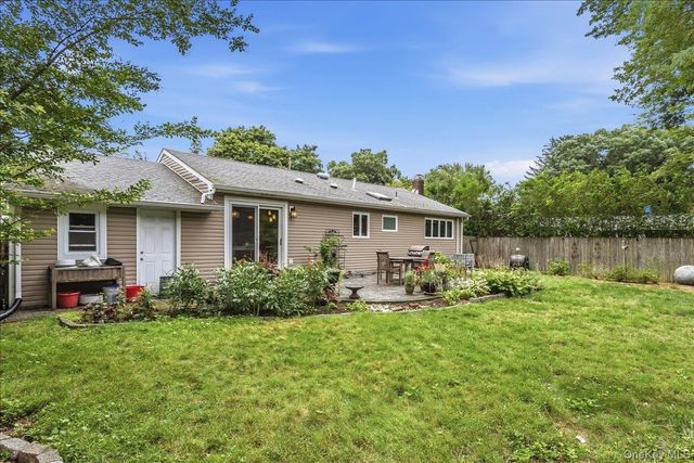 5 Wexford Street, Huntington, NY 11743