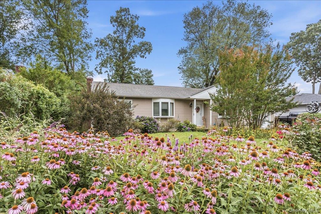 5 Wexford Street, Huntington, NY 11743