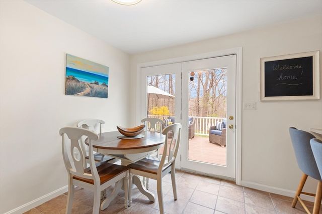 41 Chestnut Rd, Tyngsborough, MA 01879