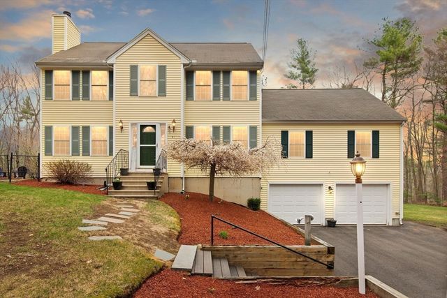 41 Chestnut Rd, Tyngsborough, MA 01879
