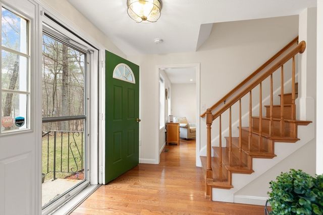 41 Chestnut Rd, Tyngsborough, MA 01879